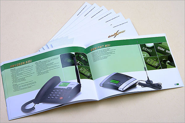 高新奇科技股份有限公司電話機(jī)事業(yè)部畫冊印刷的實(shí)拍效果-內(nèi)頁